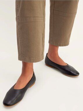 Everlane Day Glove Black  Leather Modern Flat Women's Size 9 Lightly Worn